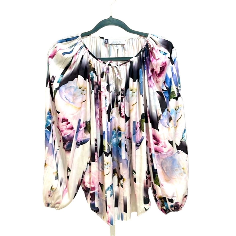 Jennifer Lopez Boho long sleeve blouse abstract print, Front neck tie, sz L